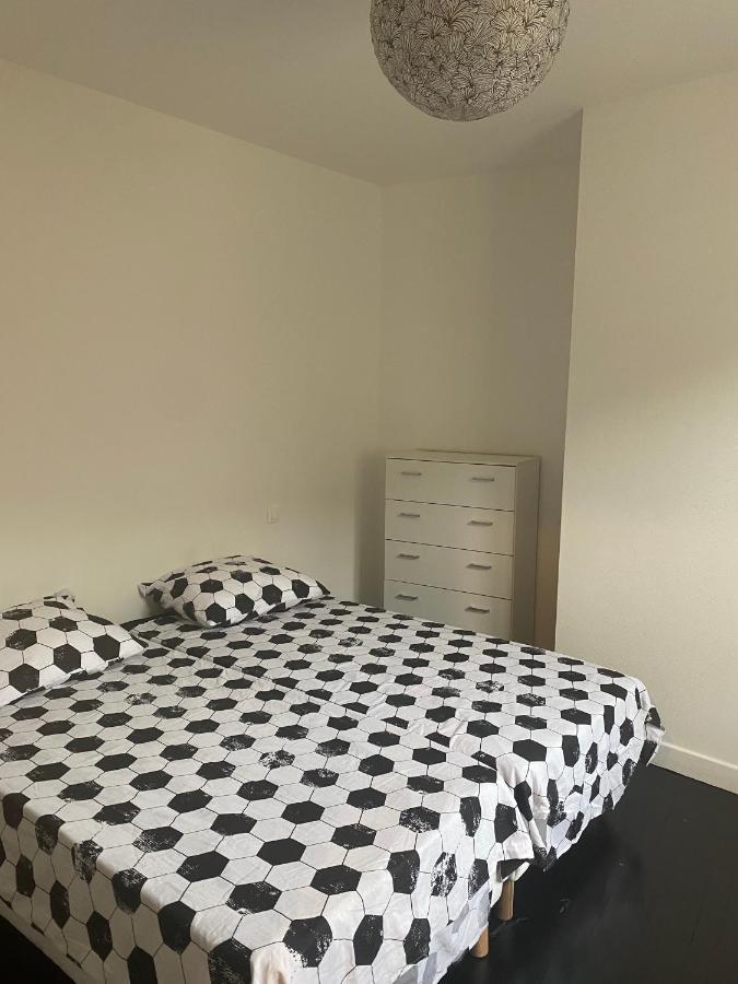 Appartamento Duplex Meublé Hyper Centre St Cere 4 Pers + Lit Bb. Wifi. Saint-Céré Esterno foto